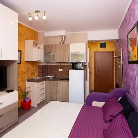 M Lux Apartment *