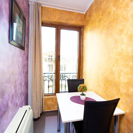 M Lux Apartment *