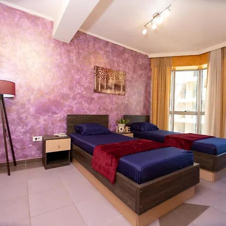 M Lux Apartment *