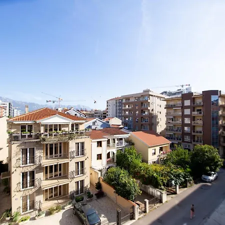 M Lux Apartment
